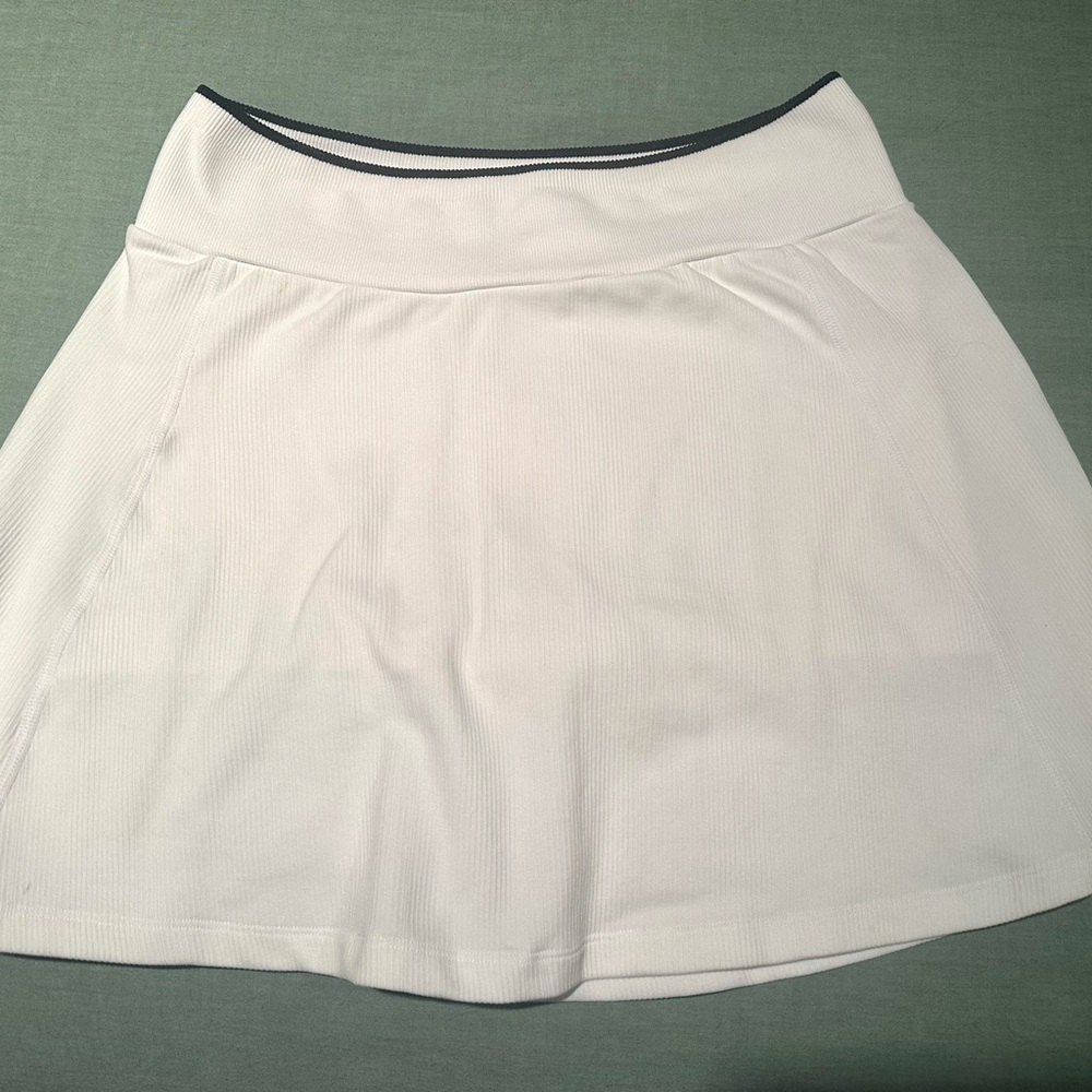 Fabletics seamless flounce skirt